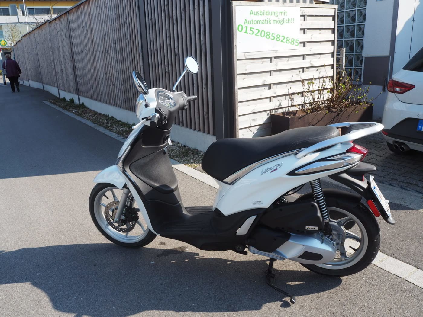 Weißer Ausbildungsroller